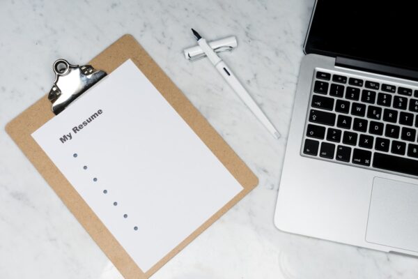 Why Business Cards Should Be Unlaminated